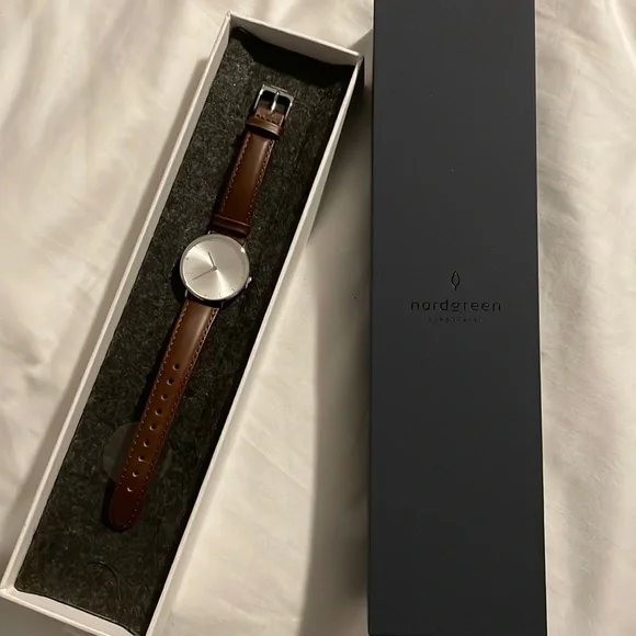 Nordgreen | Accessories | Nordgreen Watch With Crystals  display picture 1